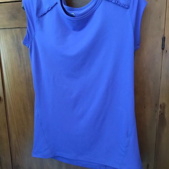 Two Exercise Tops - Picture 7 of 14